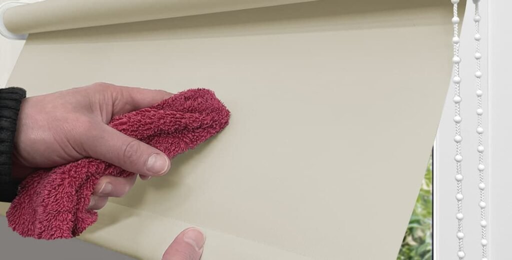 Cómo se lavan las cortinas roller