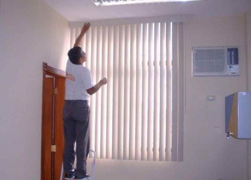 SERVICIO DE LIMPIEZA PARA PERSIANAS