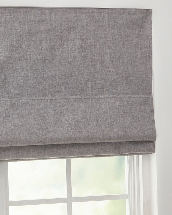 Se fabrican estores sobre medida para ventanas