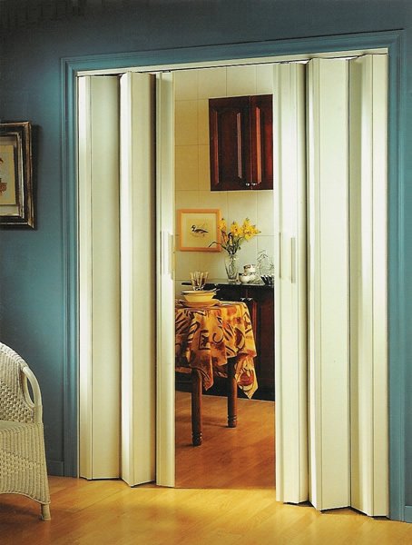 puertas plegable blanco humo