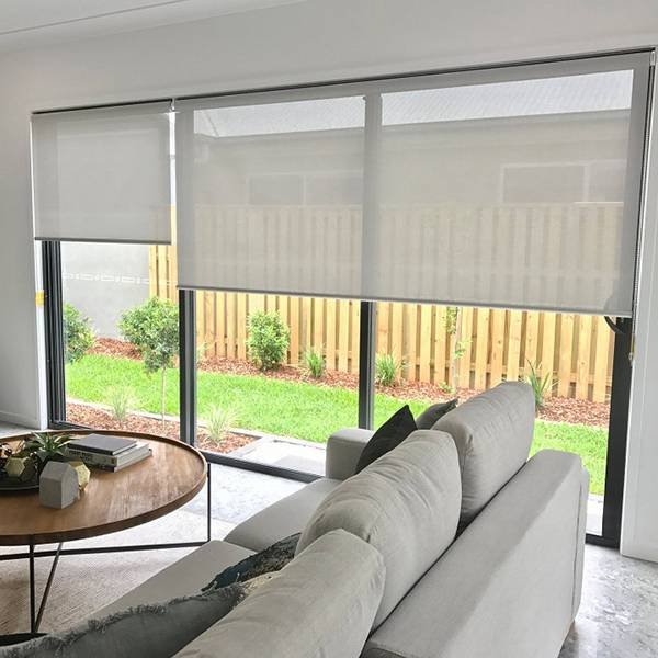 Cuáles son las característica principal de las cortinas roller Sun Screen