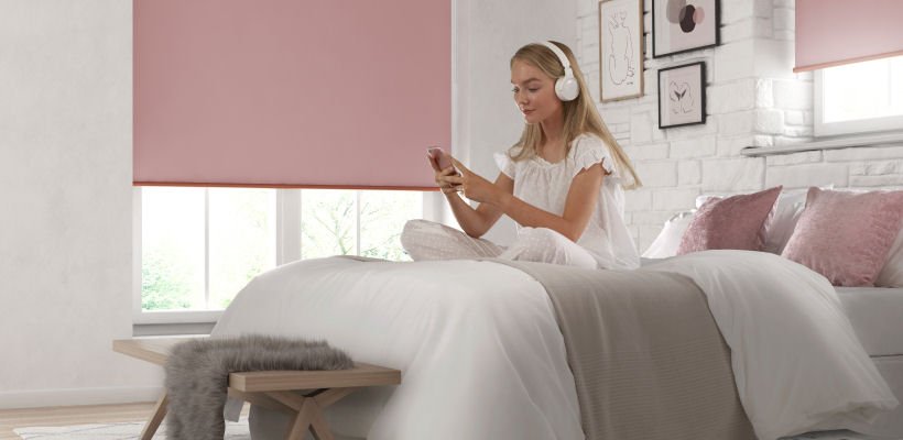 Qué color de tela repele el sol